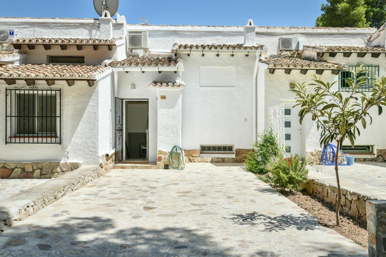 Modern Stylish Bungalow In Moraira Exterior foto